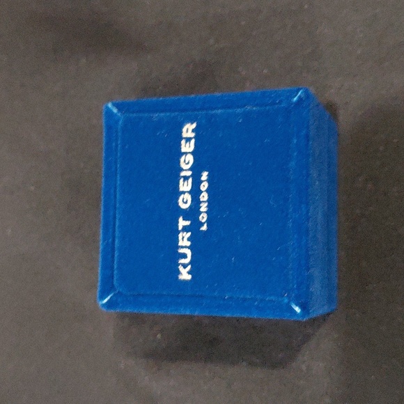 KURT GEIGER LONDON Heart Ring VALENTINE'S DAY - Picture 6 of 6